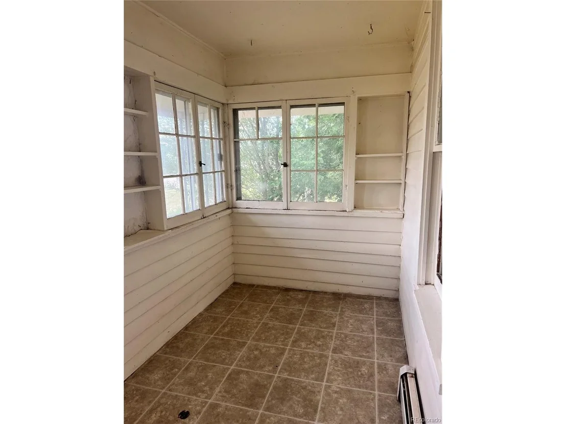 Photo of 114 N 2nd St
