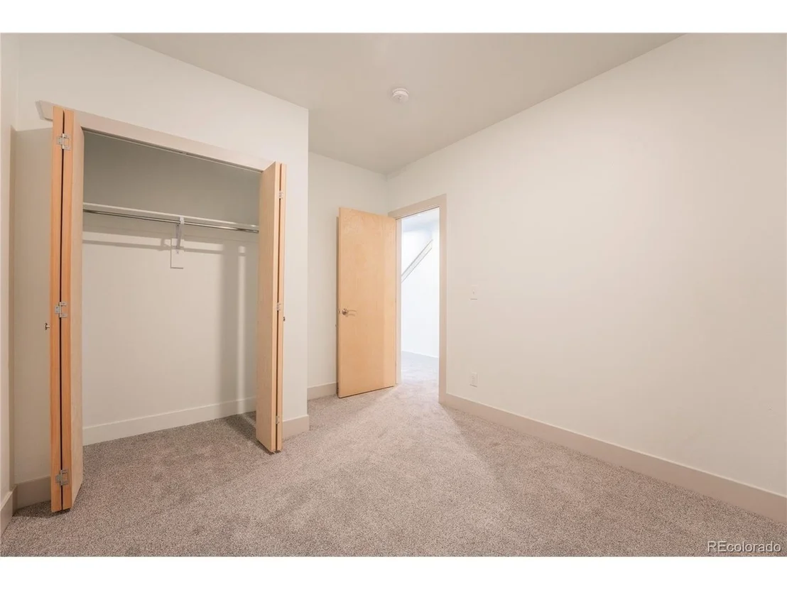 Photo of 6892 Juniper Ct