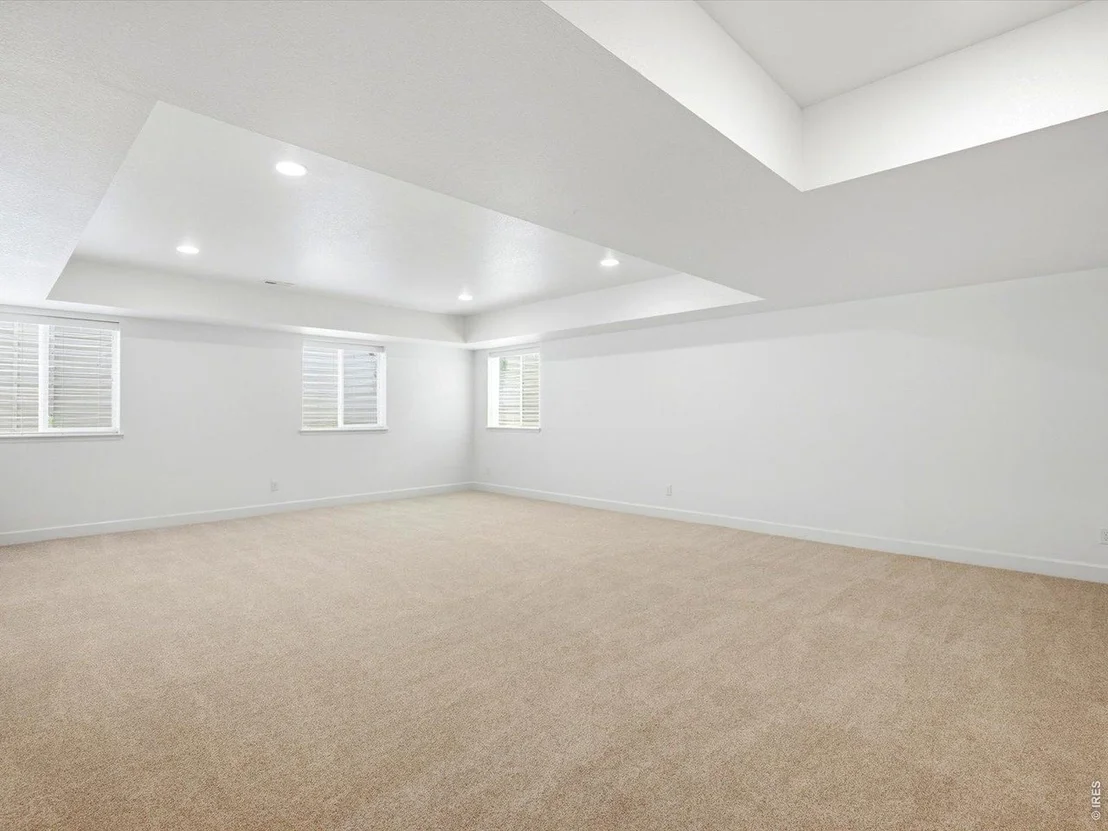 Photo of 950 Sumner Way