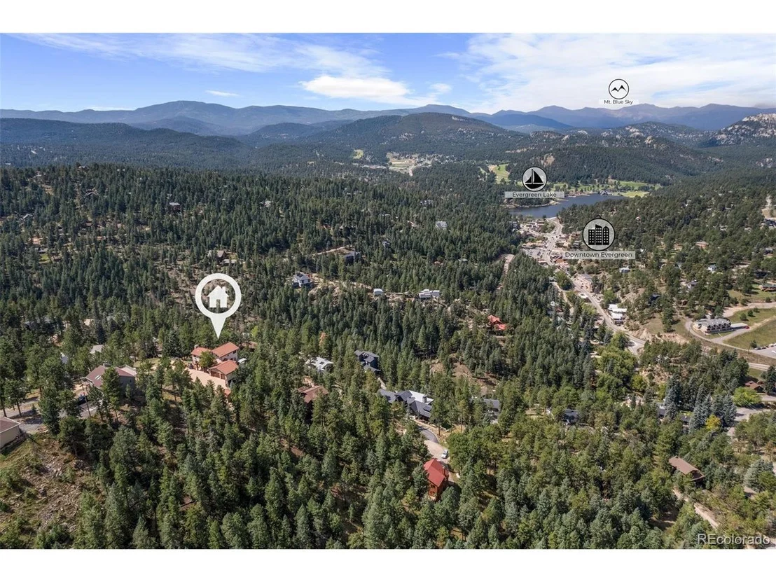 Photo of 27400 Overlook Dr