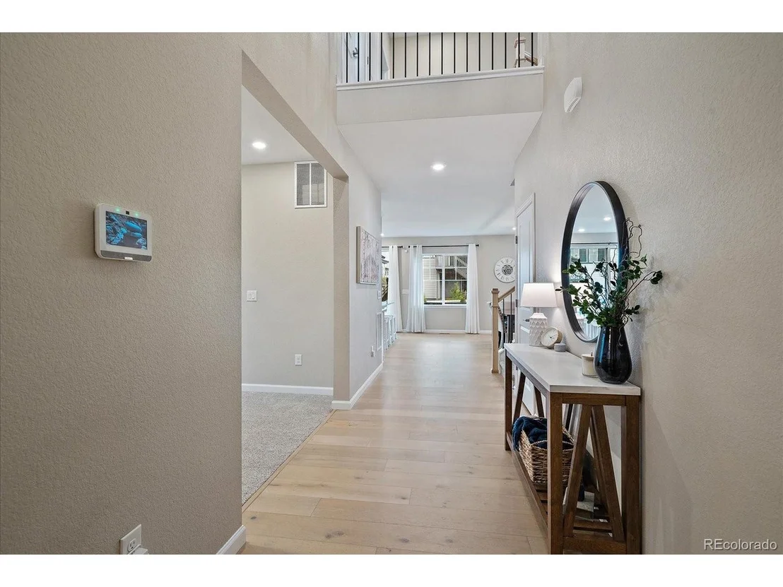 Photo of 7112 S Waterloo Way
