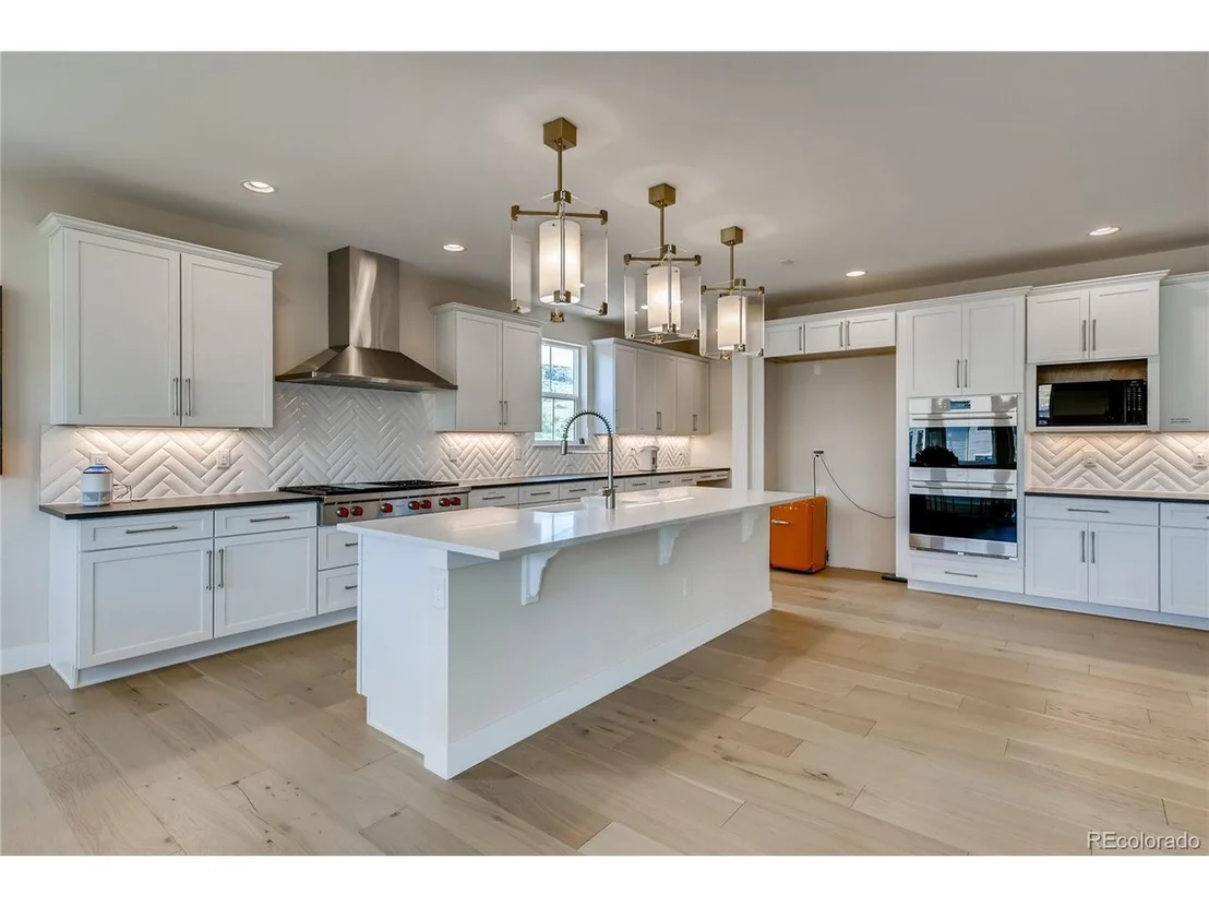 Photo of 9625 Viewside Dr