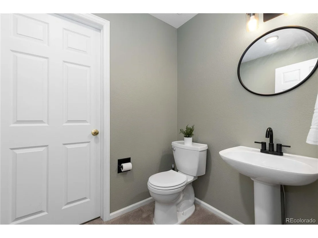 Photo of Unit D at 10183 Grove Loop
