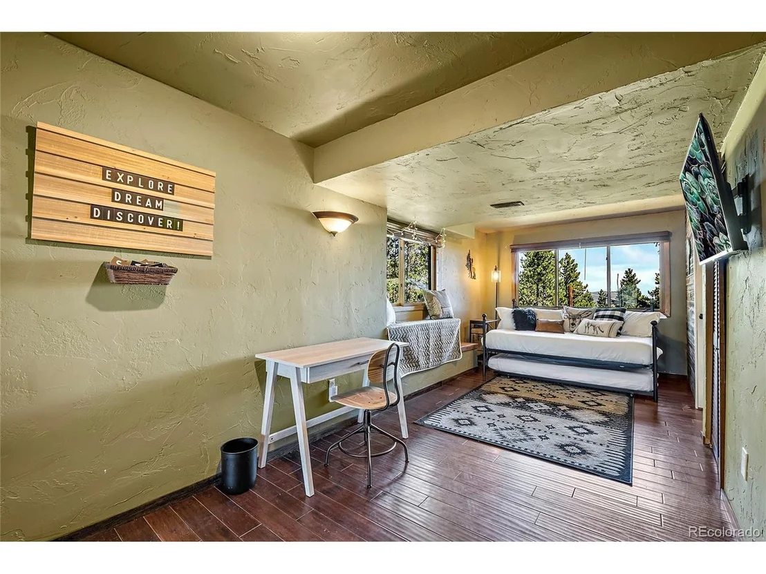 Photo of 129 Martin Dr