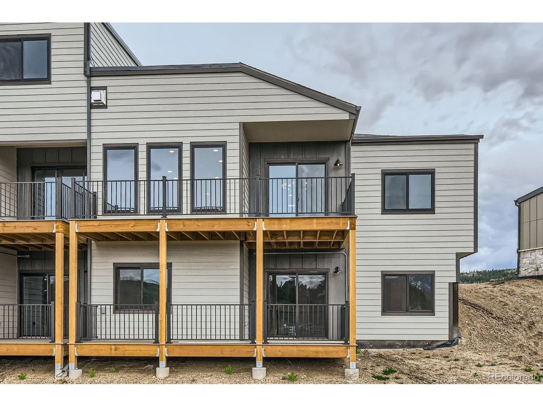 Photo of 1501 James Dr