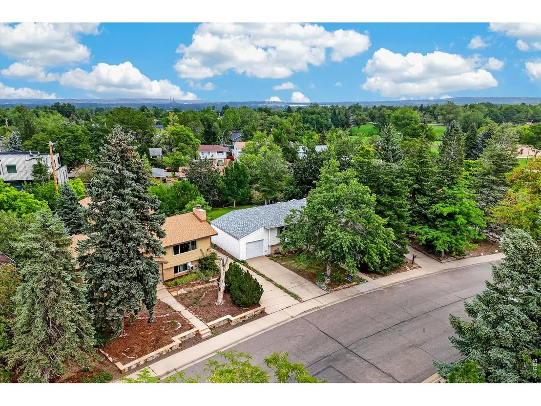 Photo of 3735 Emerson Ave