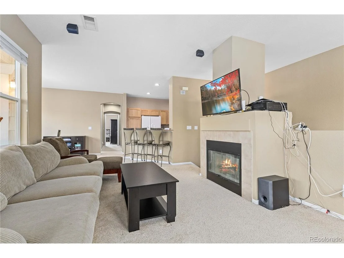 Photo of 32 Whitehaven Cir