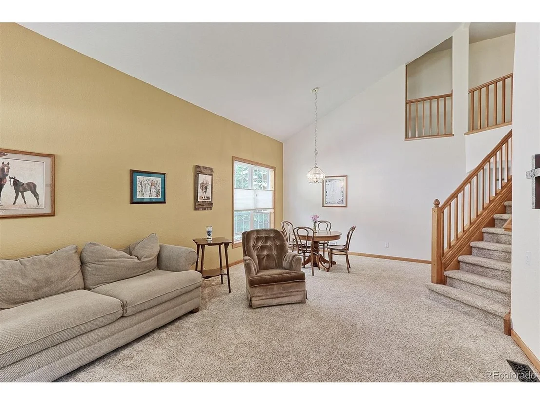 Photo of 1468 Marigold Dr