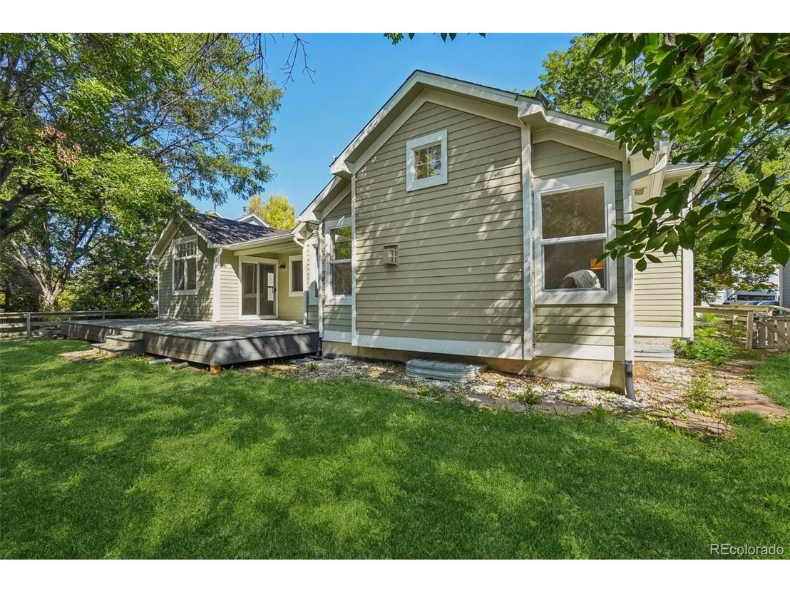 Photo of 1148 Chestnut Dr
