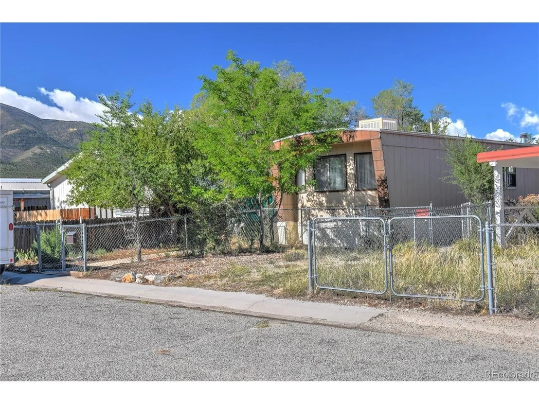 Photo of 622 Walnut St