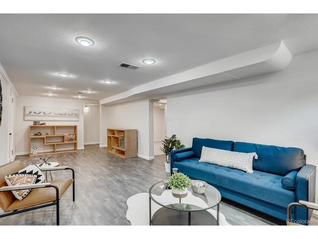 Photo of 2900 Elm St