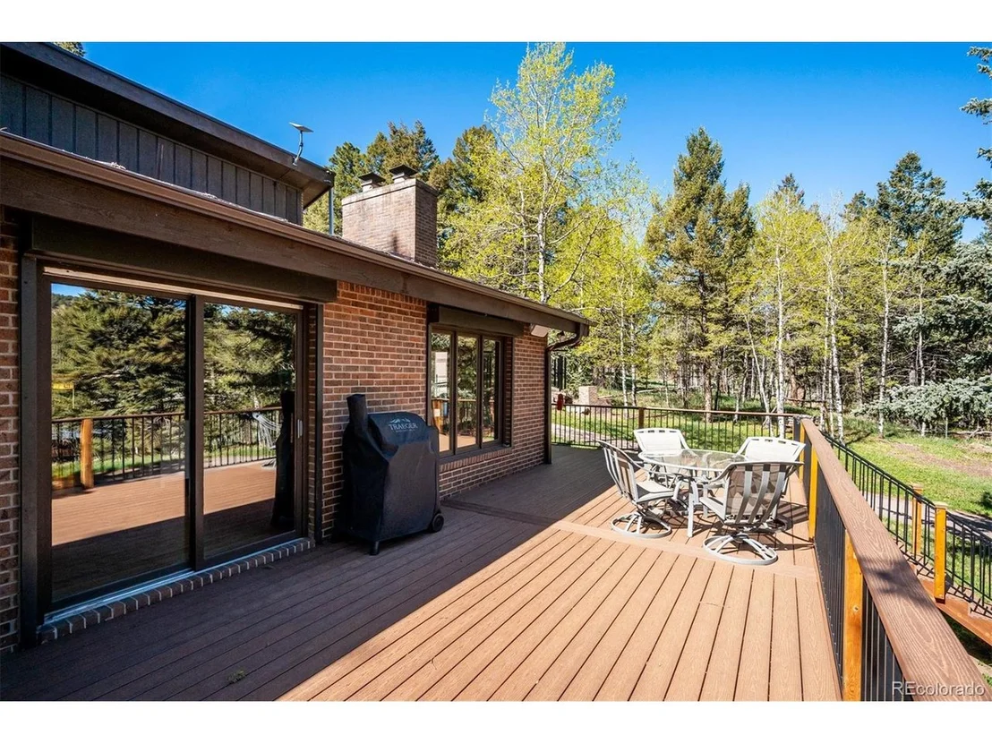 Photo of 25357 Snyder Ave