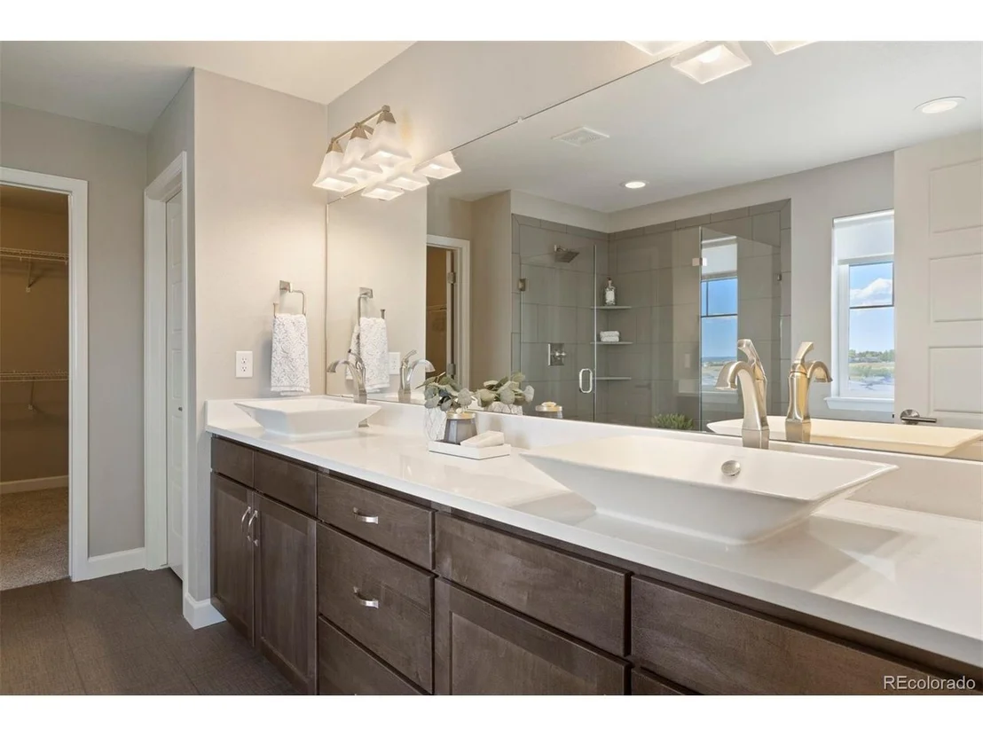 Photo of 3785 White Rose Loop