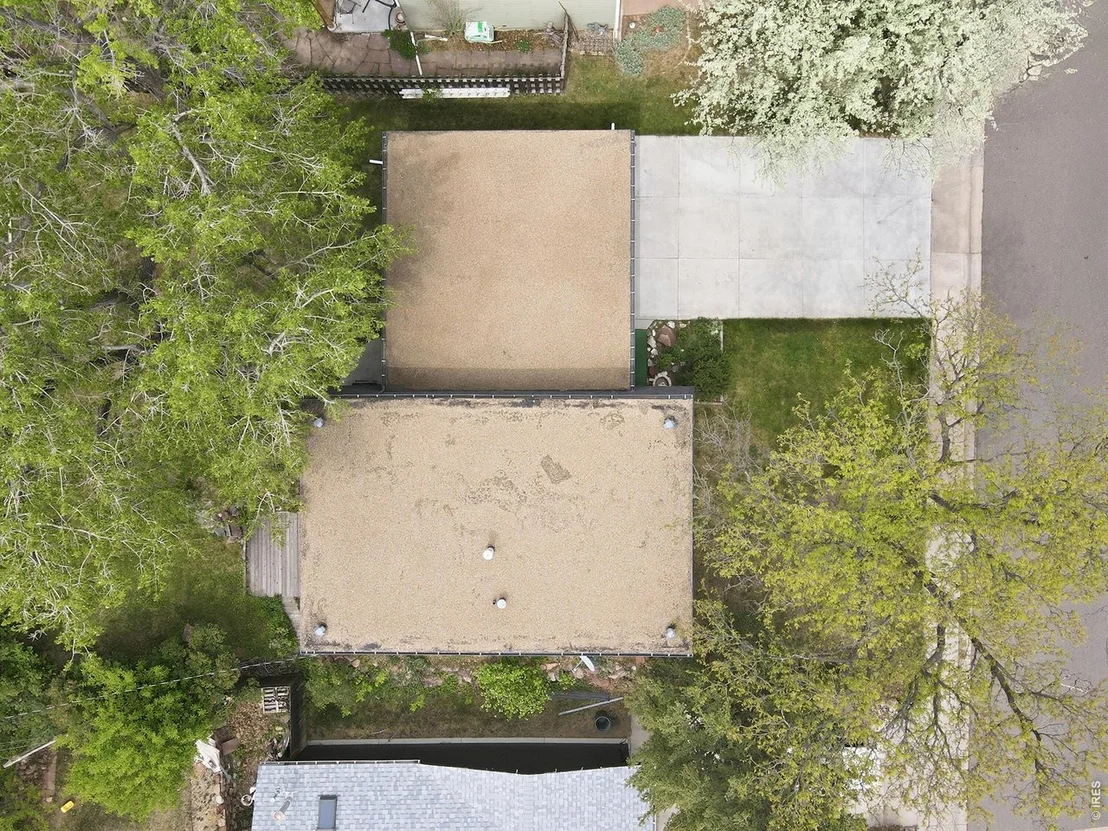 Photo of 835 Hartford Dr