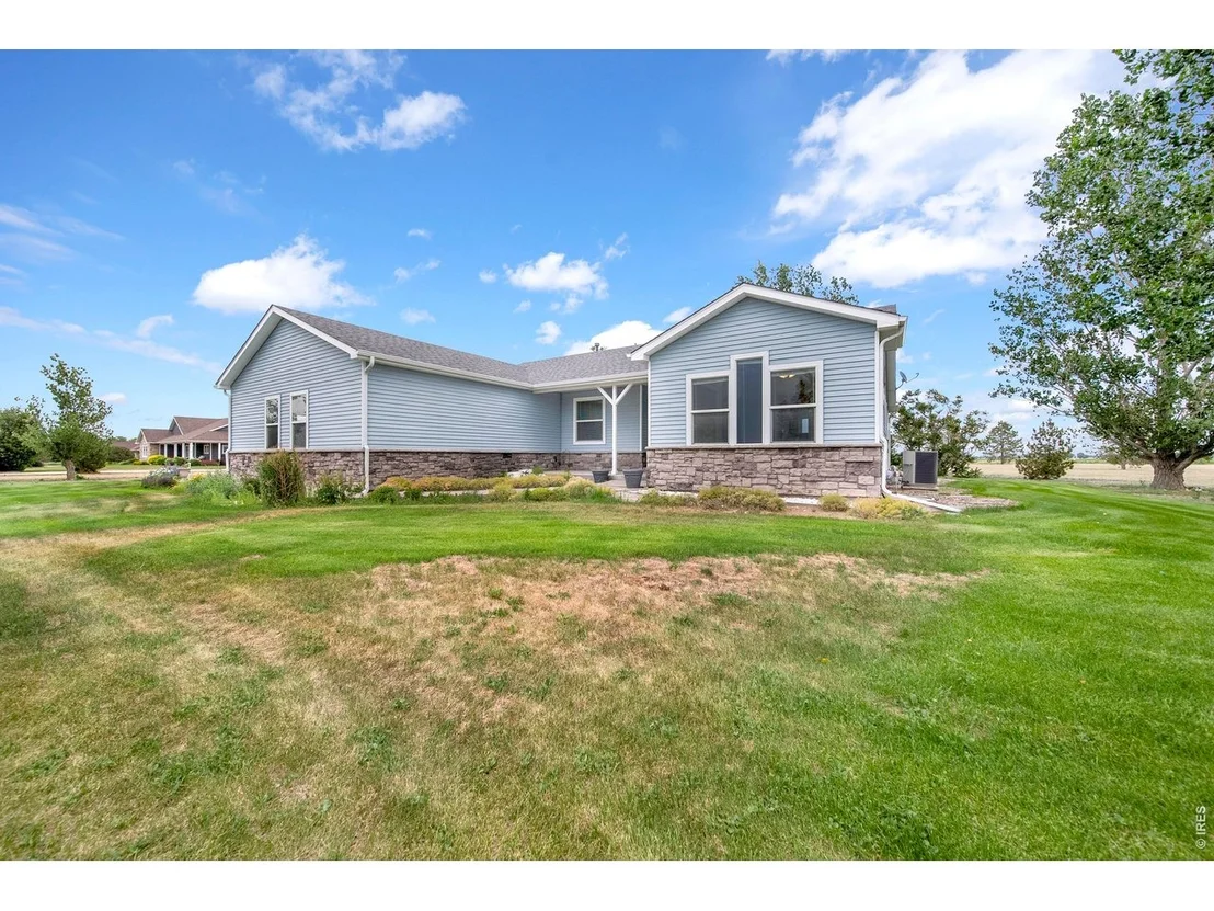 Photo of 12 Trailside Dr