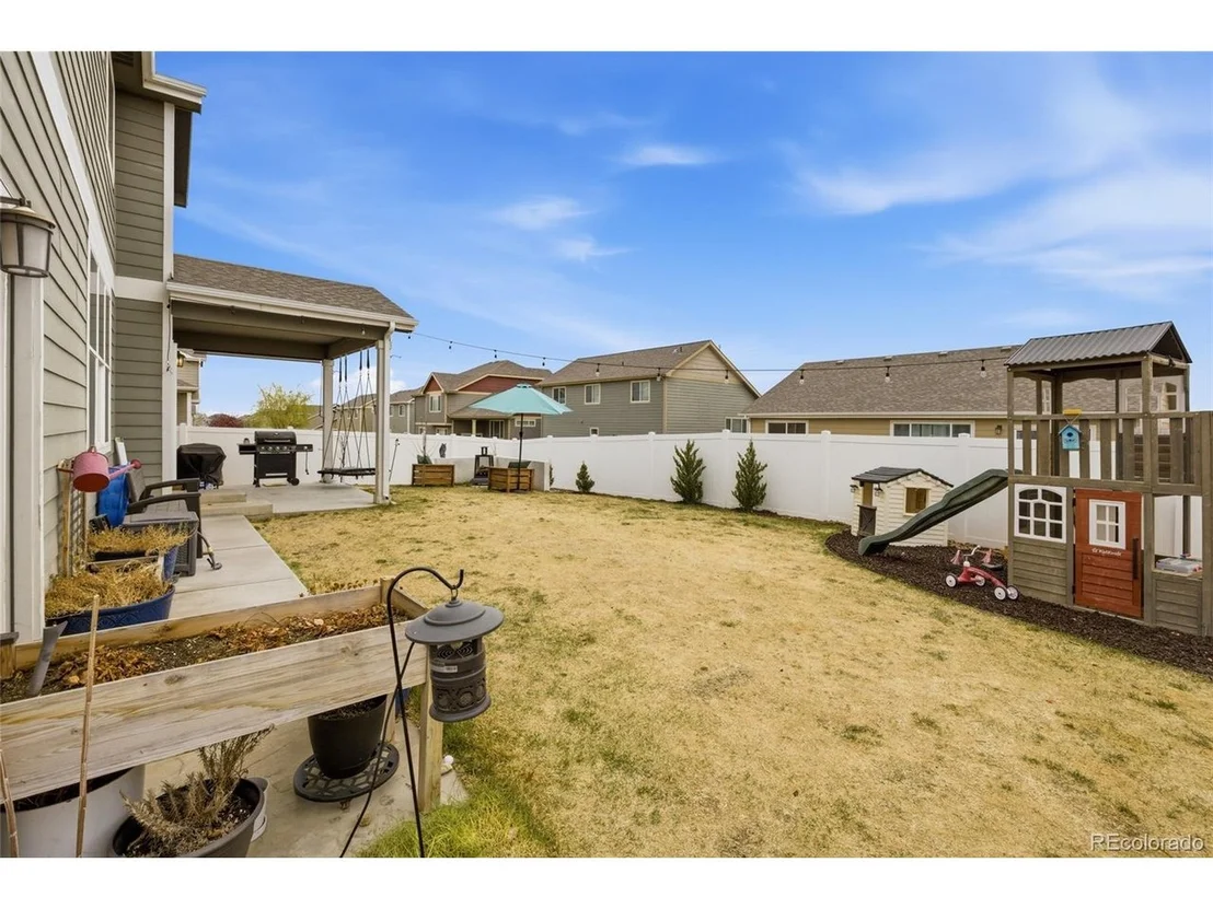 Photo of 627 Gore Range Dr