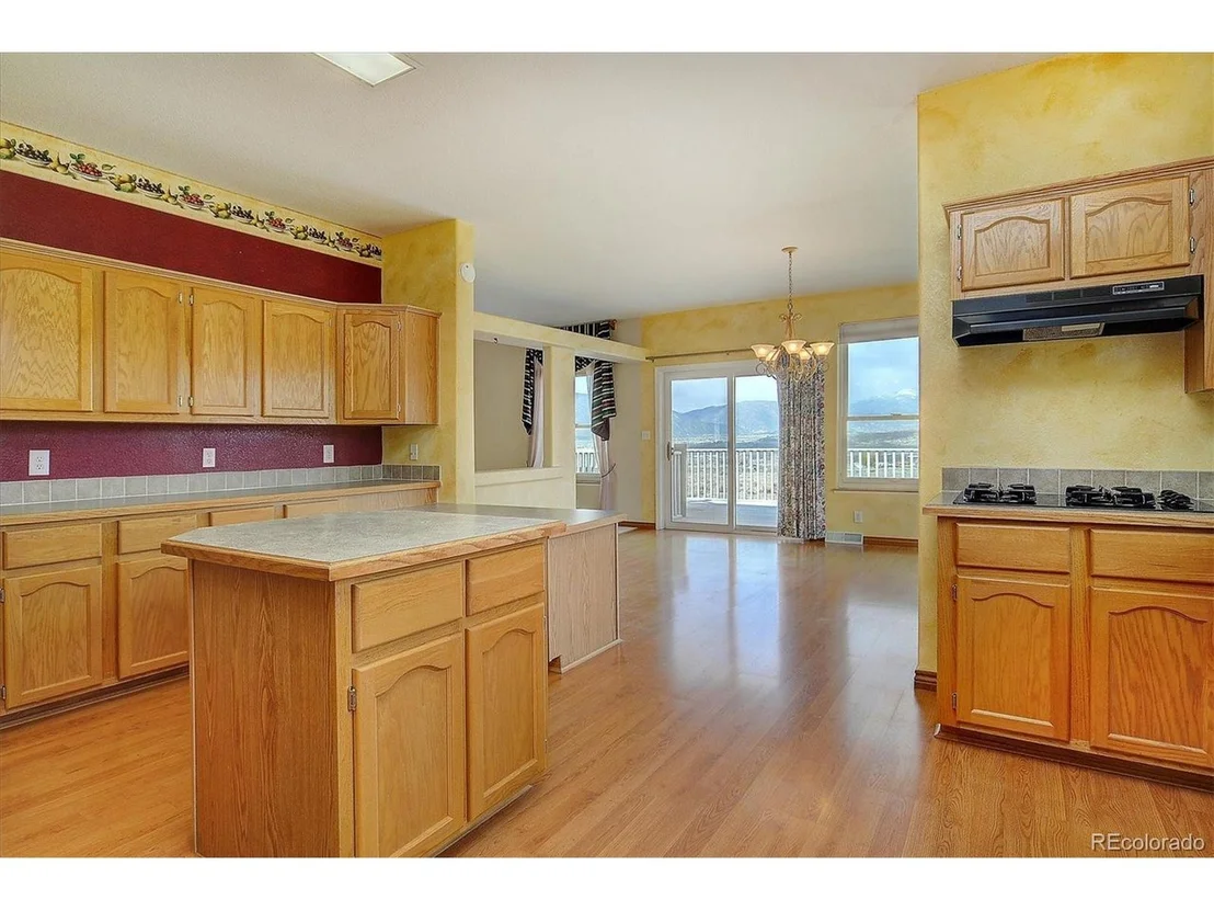 Photo of 10305 W Cherokee Dr