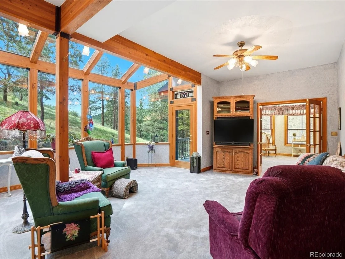 Photo of 1458 Crow Creek Rd