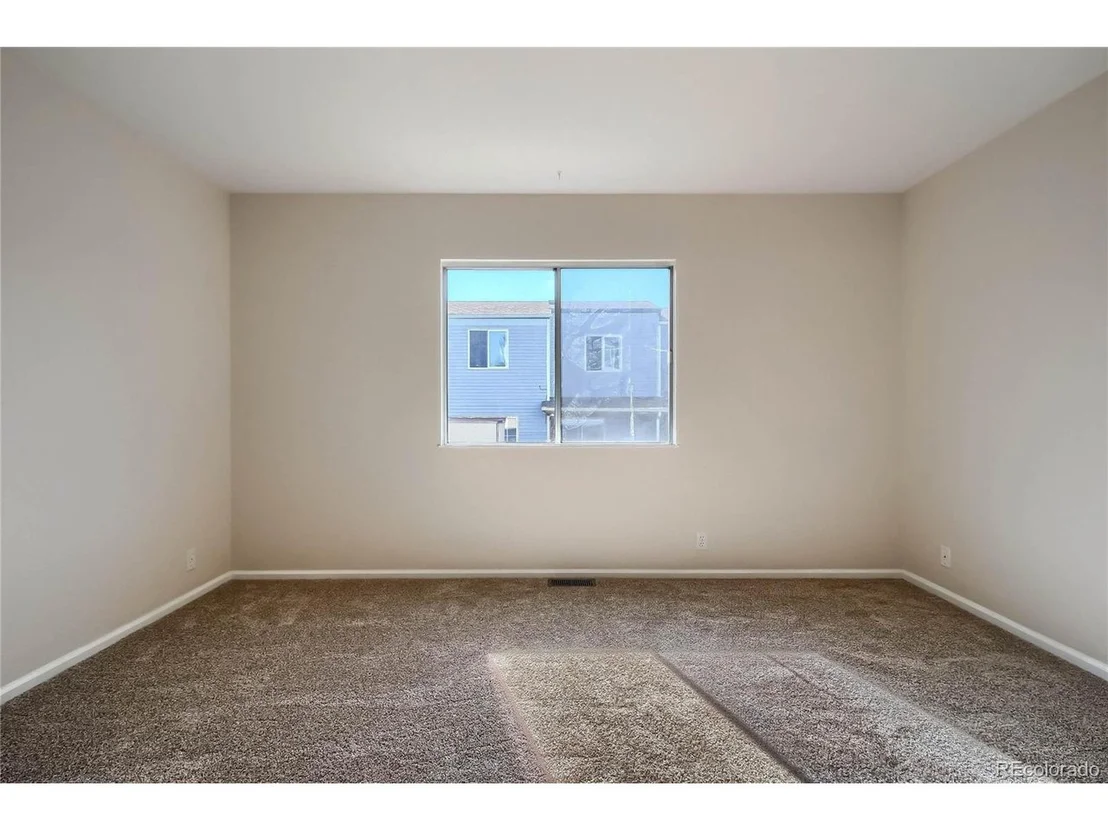 Photo of 1695 Parkside Cir