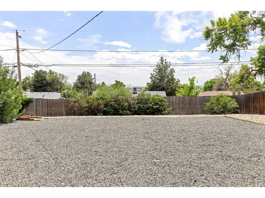 Photo of 1120 Marigold Dr