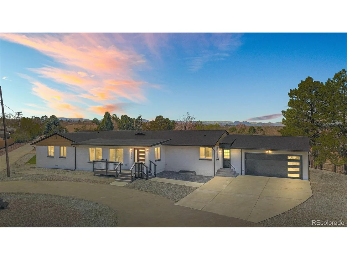 Photo of 6766 Zenobia Loop
