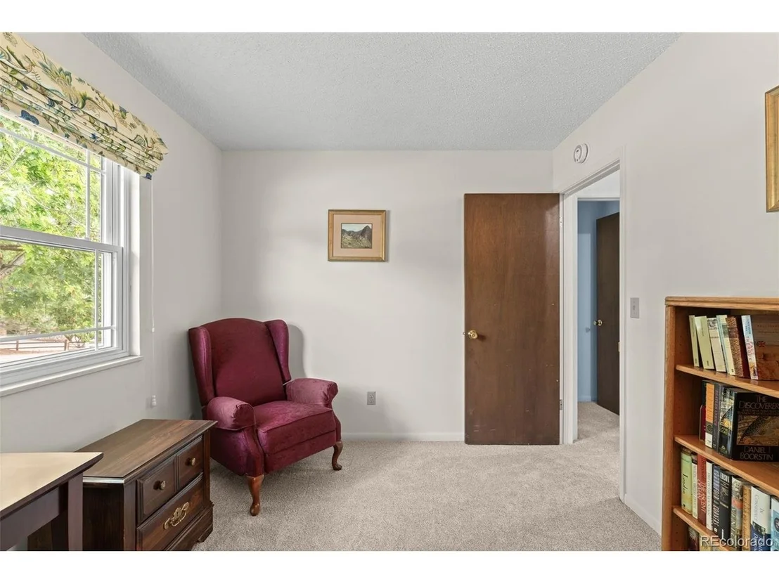 Photo of 9424 W 75th Way