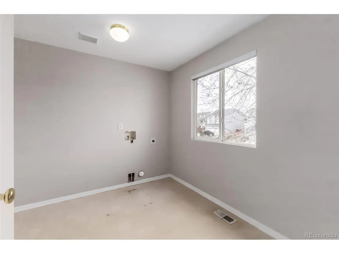 Photo of 452 E 78th Dr
