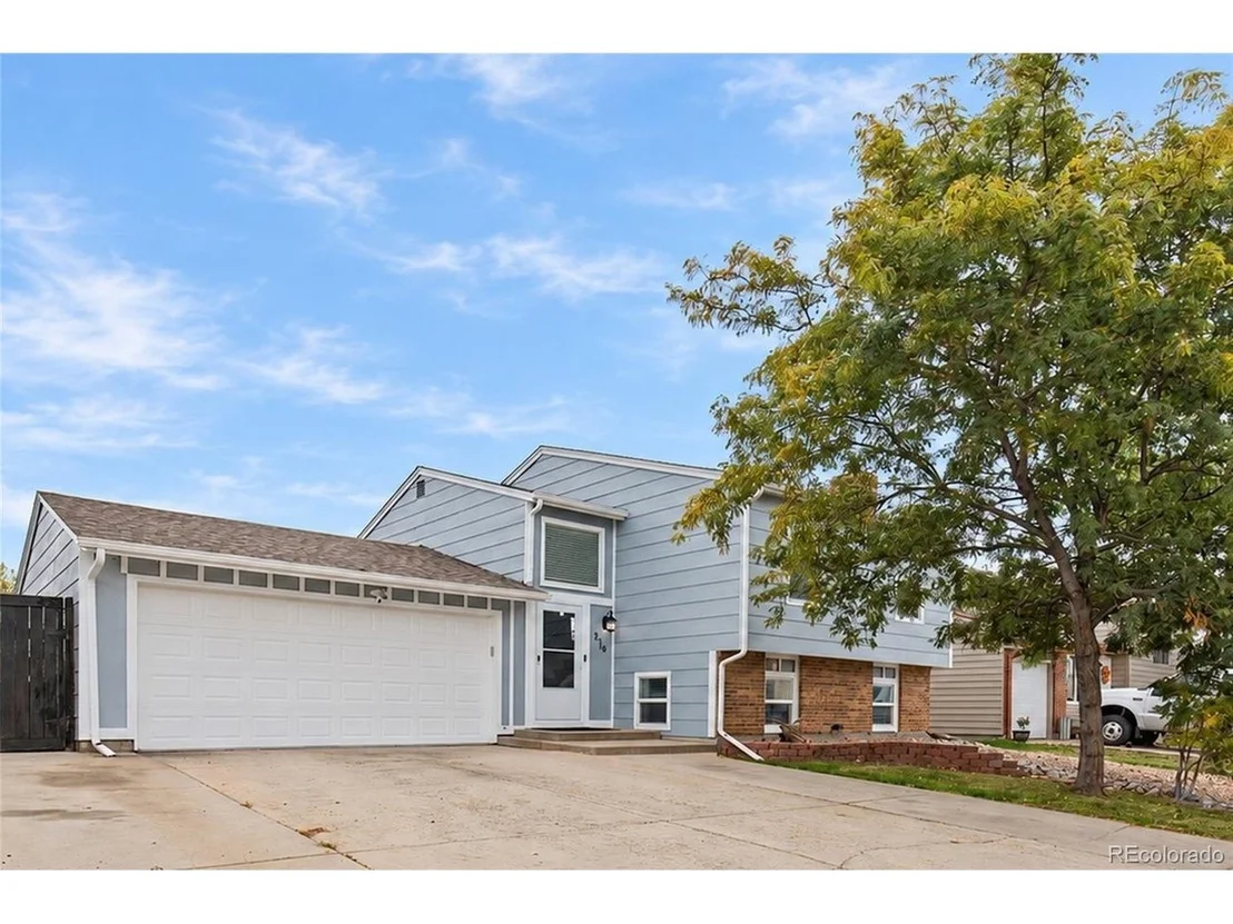 Photo of 216 Jefferson Dr