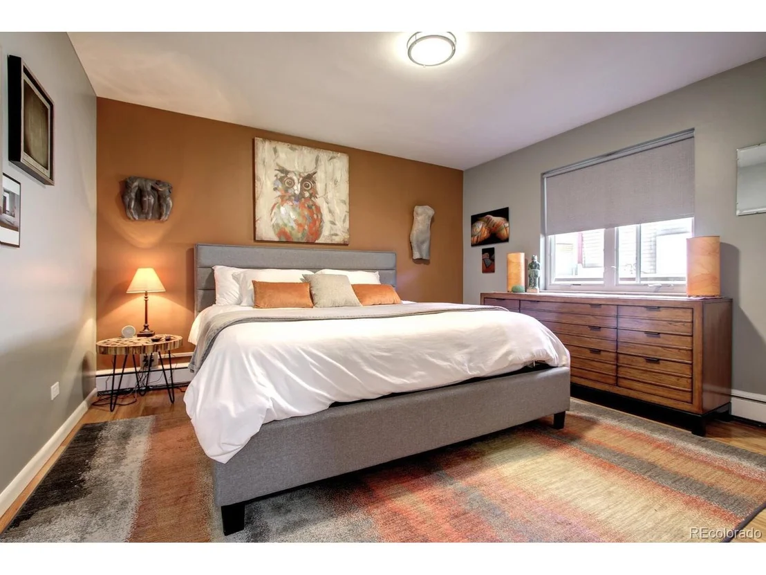 Photo of 1300 Elm St