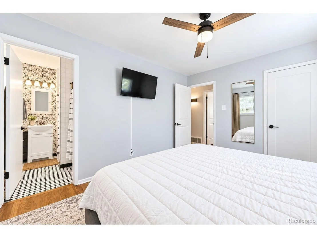 Photo of 6374 Iris Ct