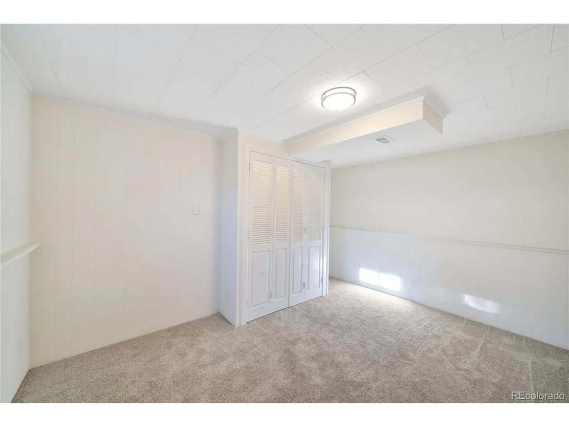 Photo of 6499 Iris Way