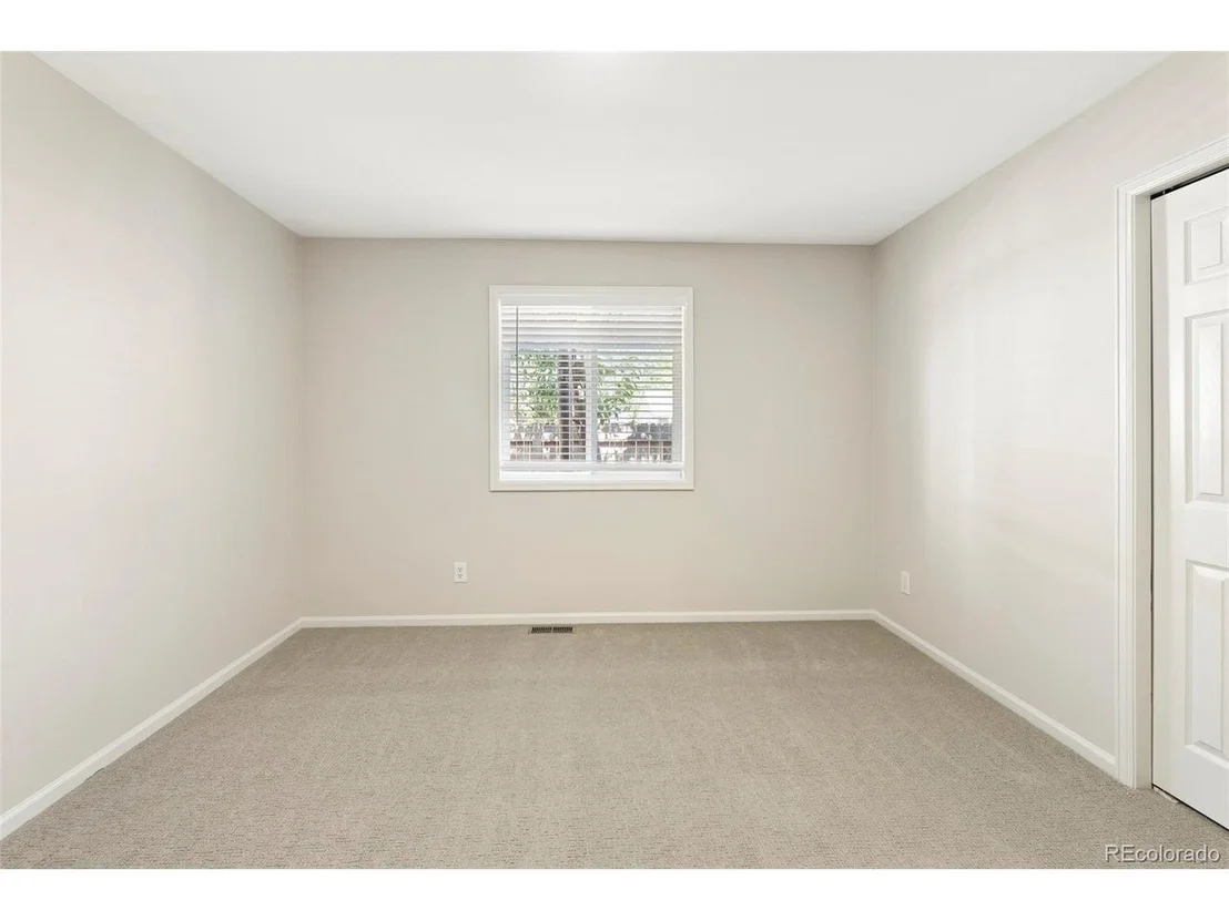Photo of 818 Baker St