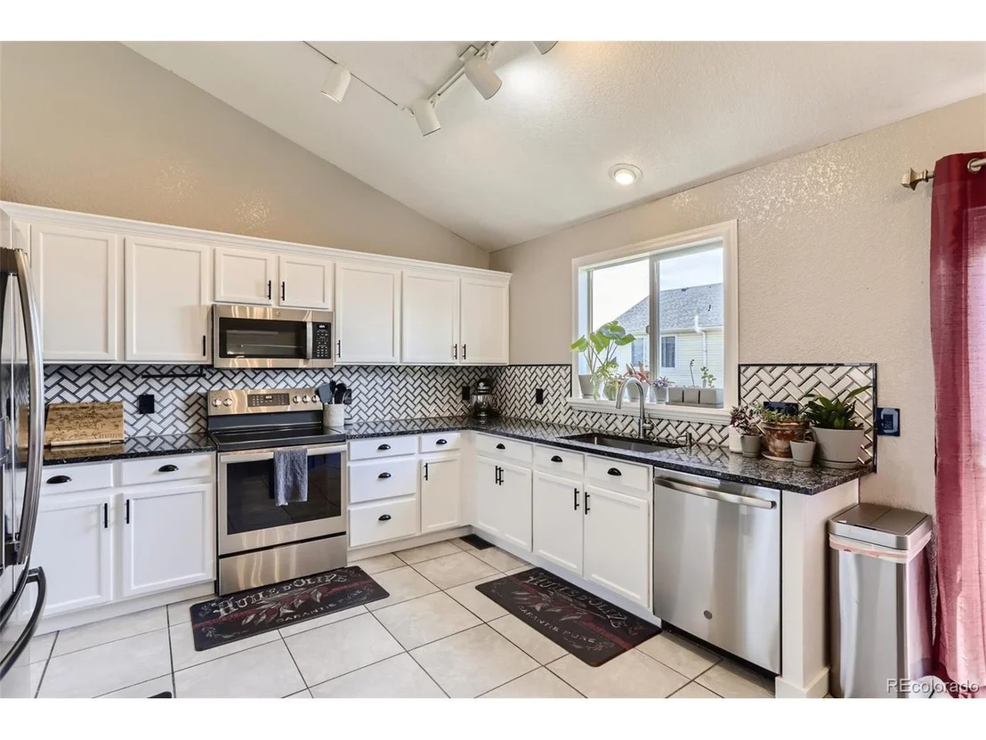 Photo of 4282 Clover Ln