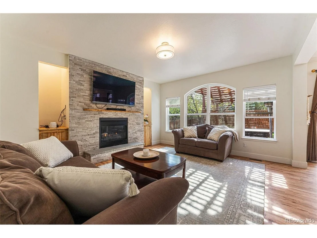 Photo of 321 Driftwood Cir