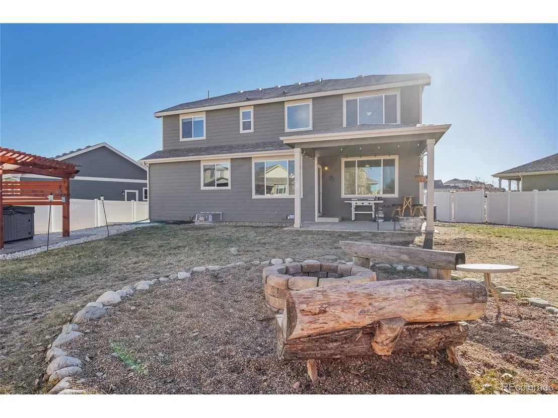 Photo of 272 Castle Dr