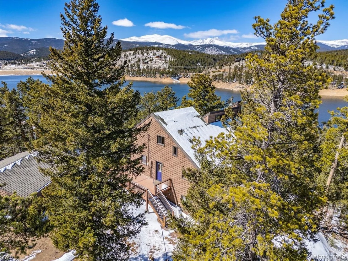 Photo of 253 Alpine Dr