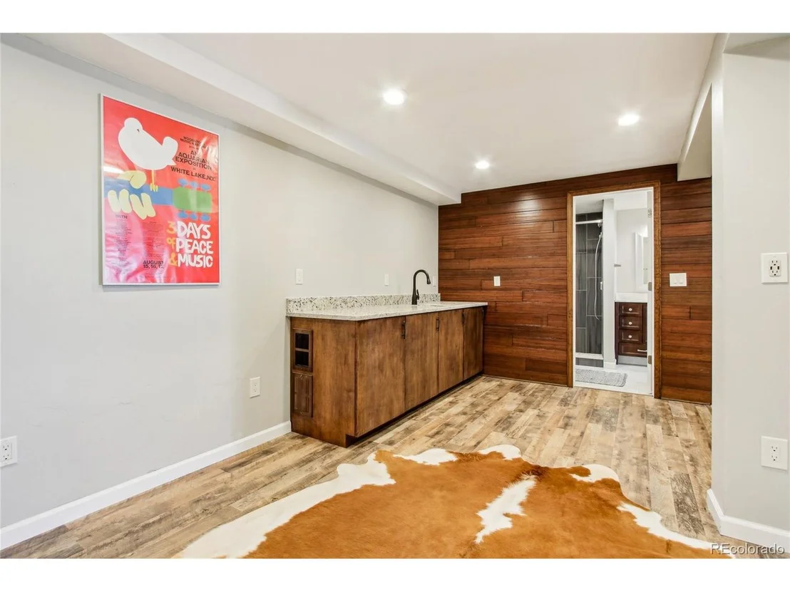 Photo of 2439 Maple Hill Dr