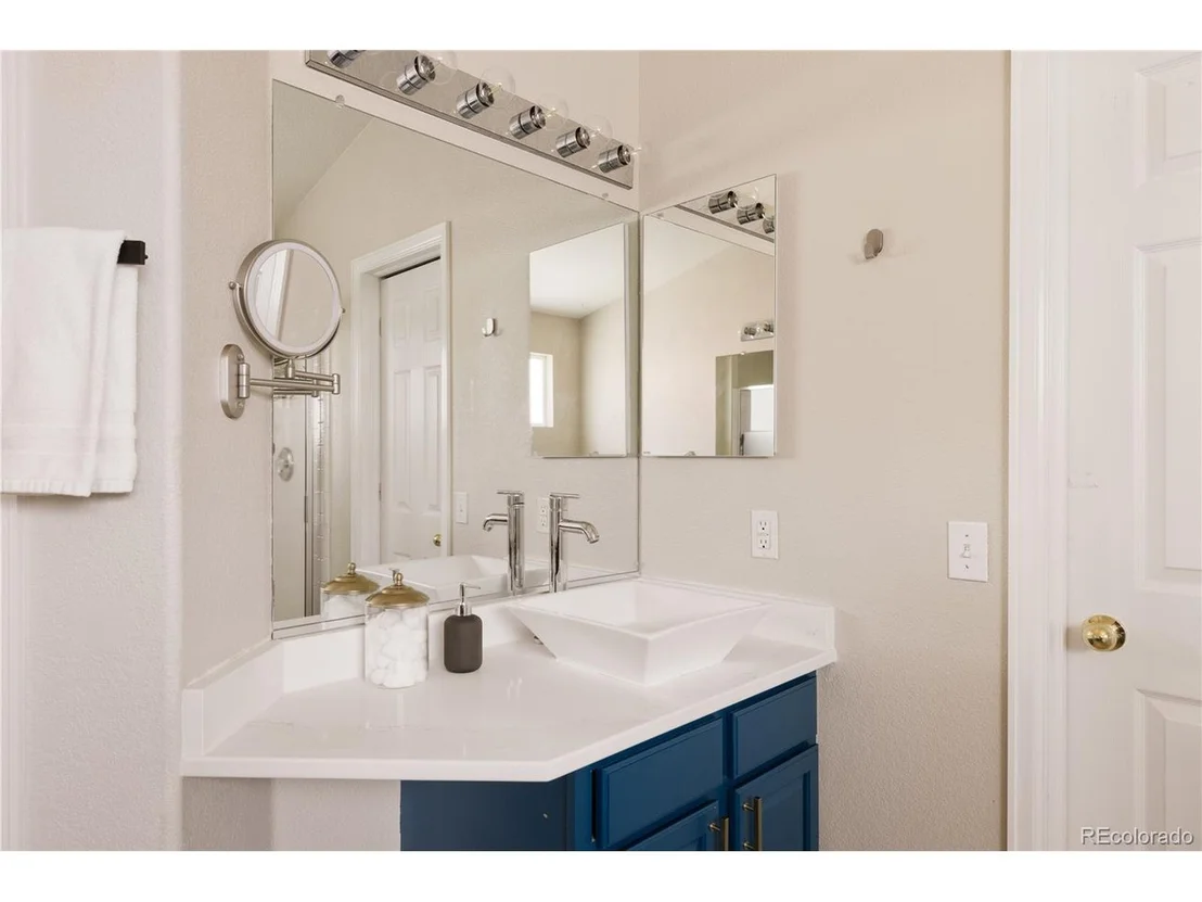 Photo of 2140 Santa Fe Dr