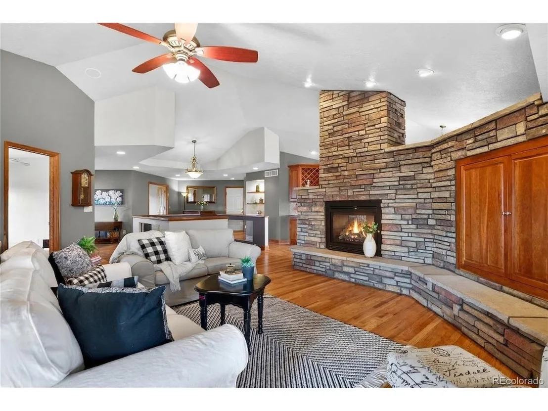 Photo of 7204 Vallevue Dr