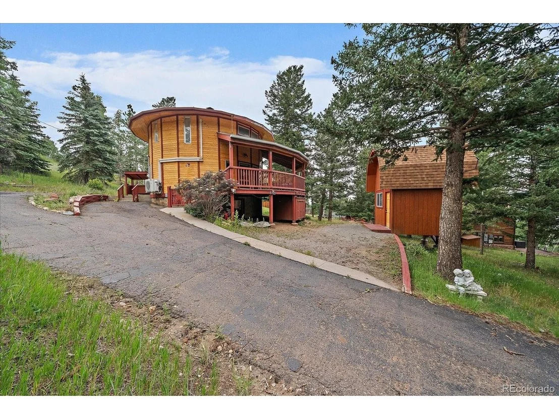 Photo of 475 Circle Dr