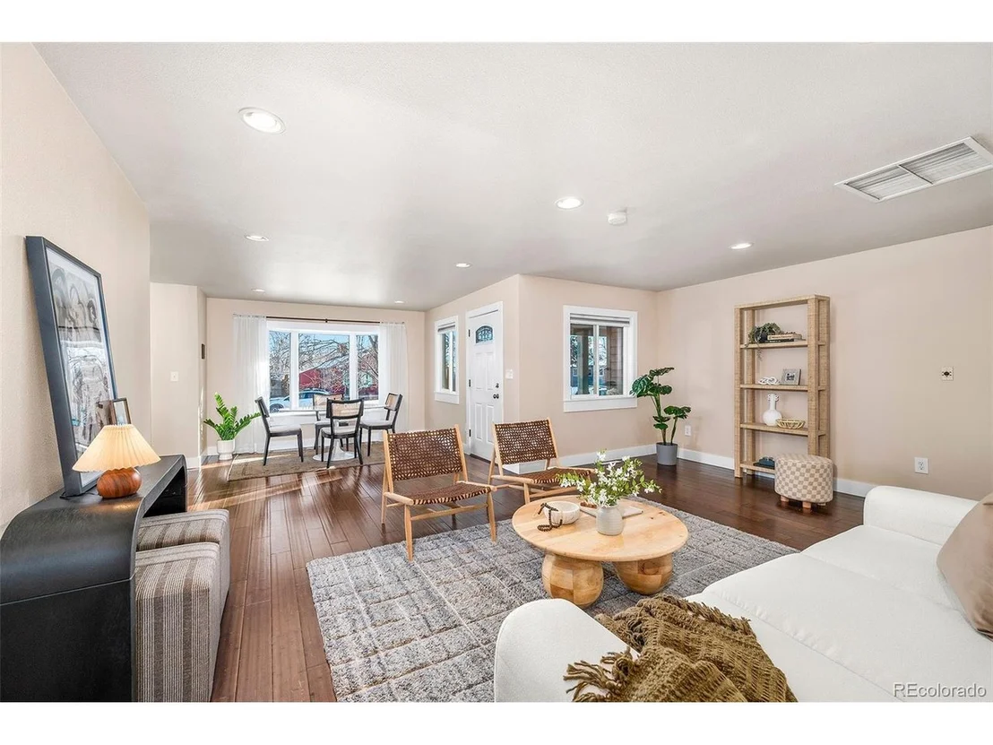 Photo of 5123 Bryant St