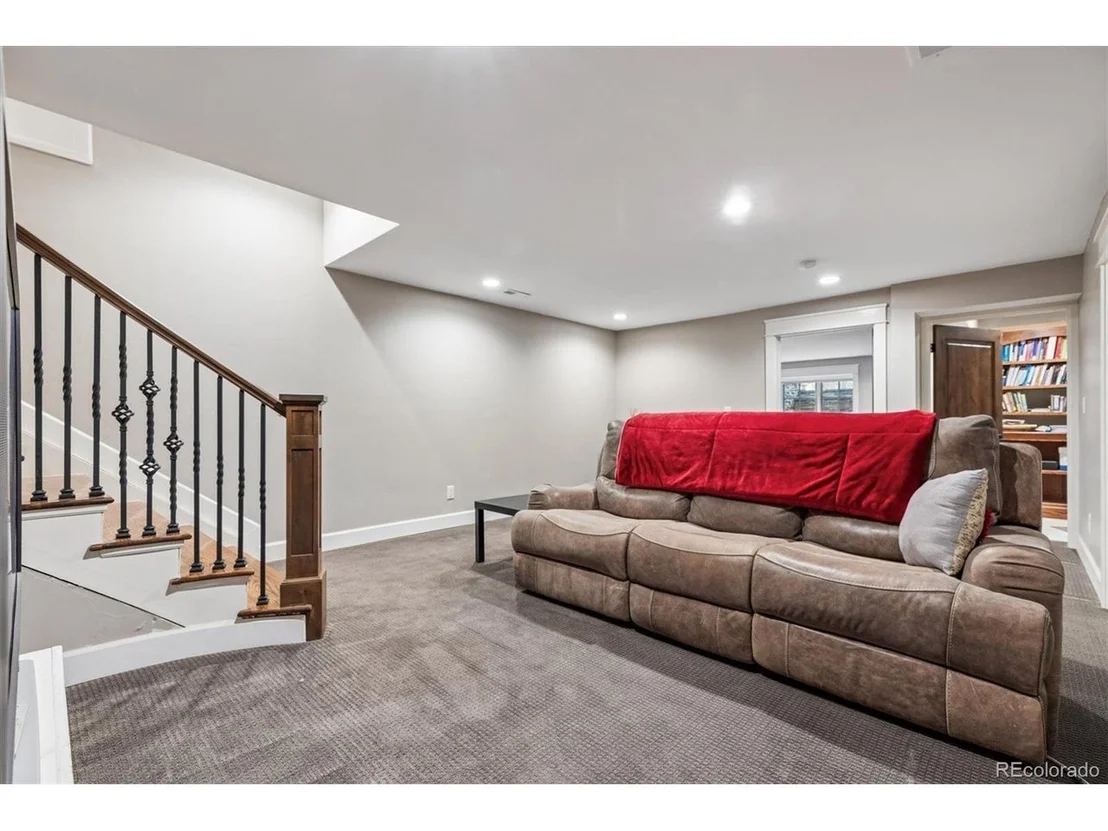 Photo of 590 Grey Squirrel Way