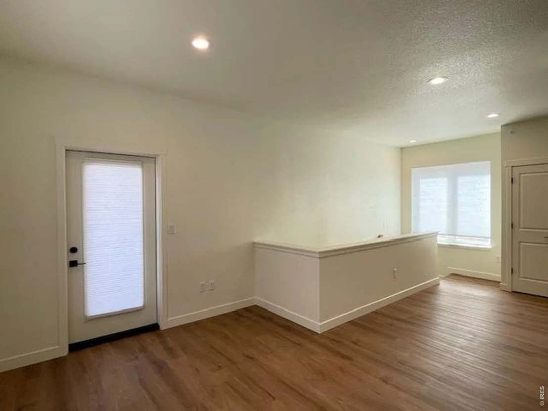 Photo of Unit B at 951 Cherry Ave