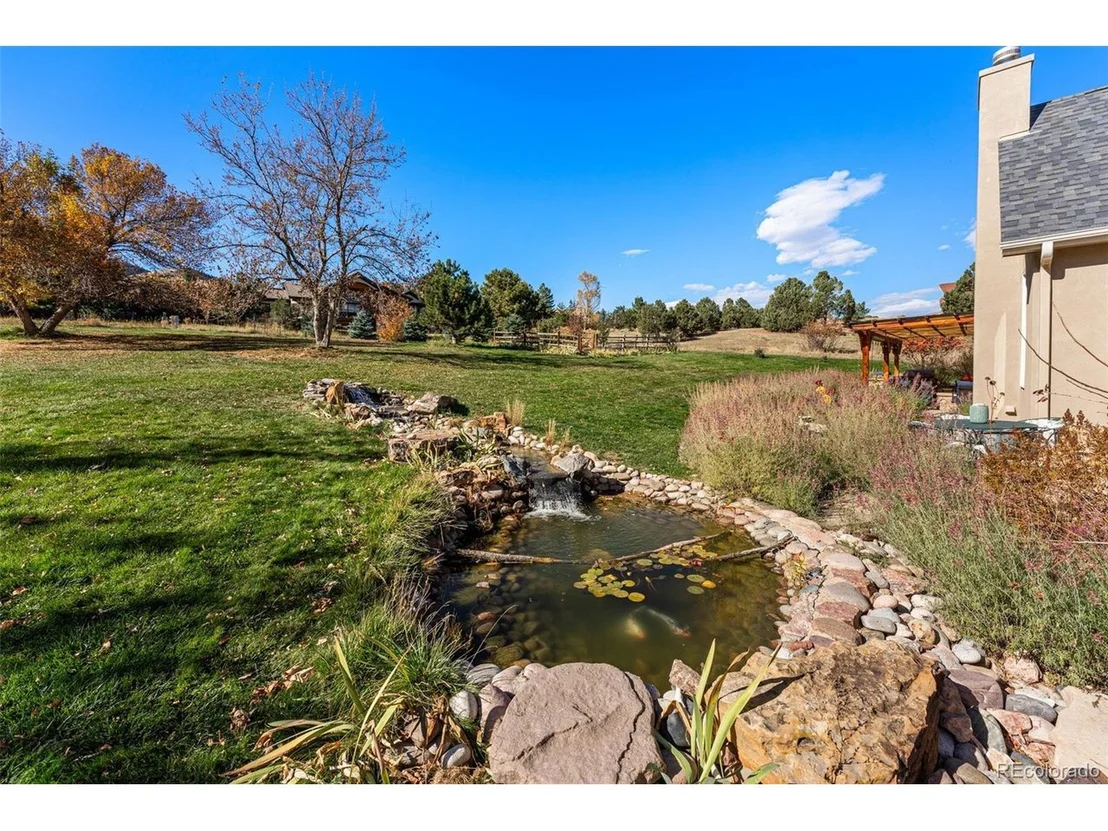 Photo of 6137 Colorow Dr