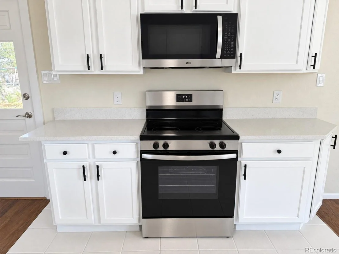 Photo of 210 4th St