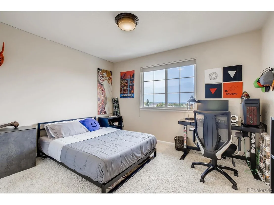 Photo of 10551 Laurelglen Cir