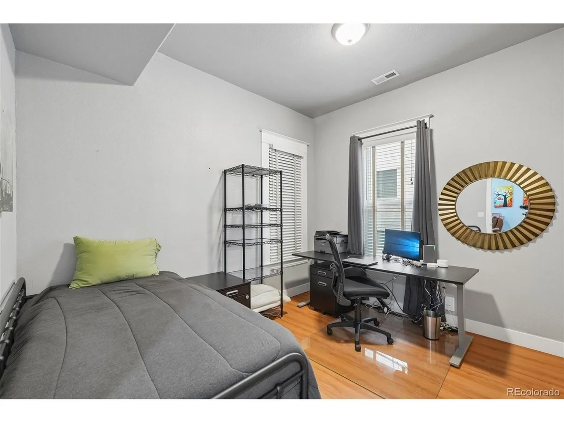 Photo of 414 4th Ave