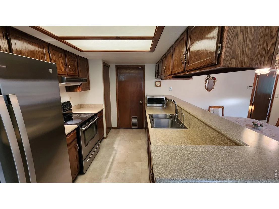 Photo of 6239 Willow Ln