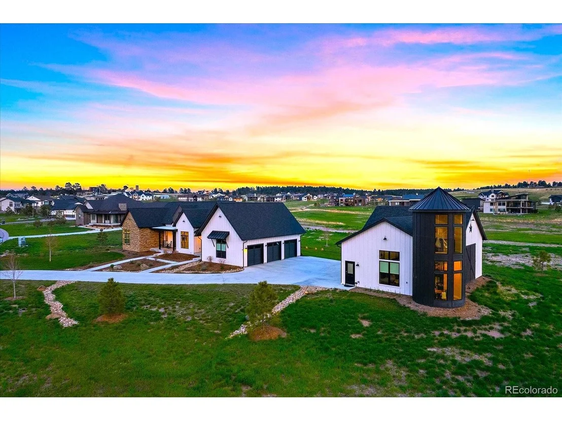 Photo of 2739 Fox View Trl