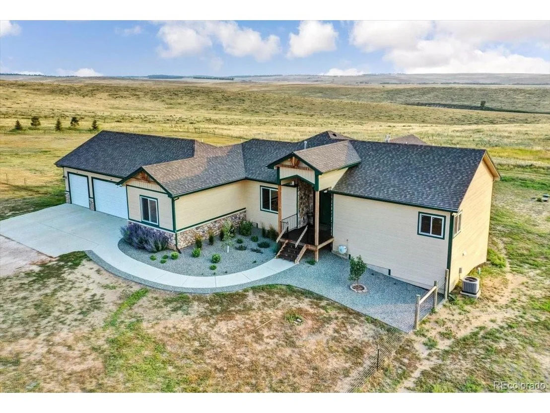 Photo of 13990 Long View Cir